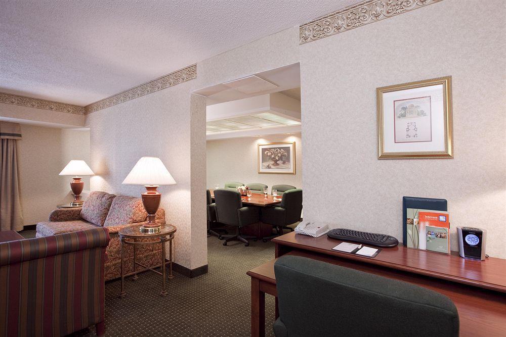 Doubletree Suites By Hilton Hotel Cincinnati - Blue Ash Sharonville Quarto foto